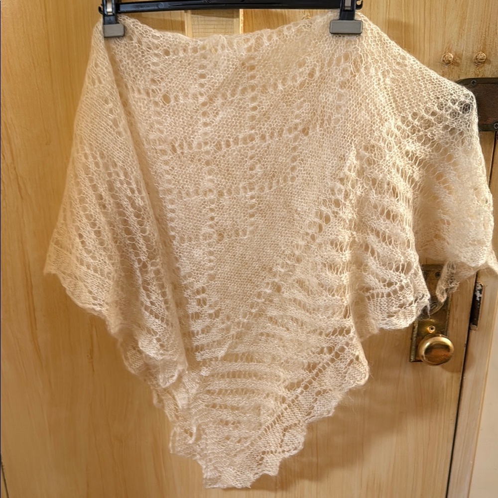 Chic Cream Women's Knit Shawl
